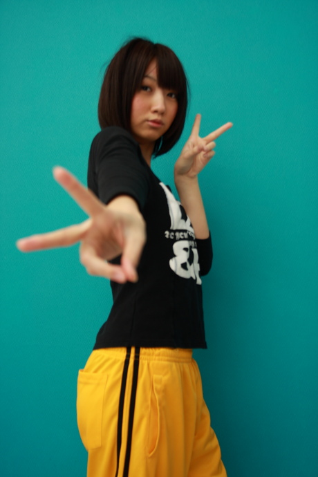 2010022404