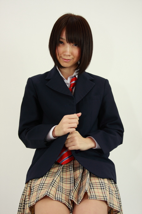 2010031704