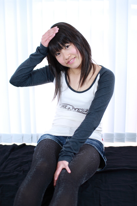 2010042715