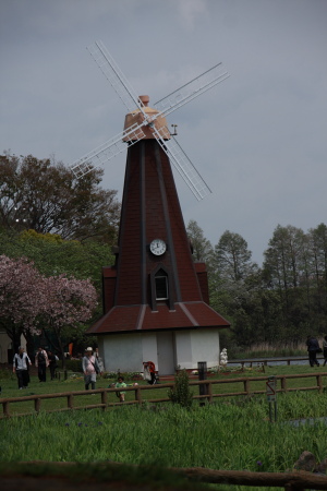 2010043001