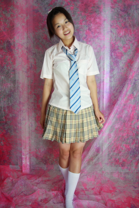 2010082318