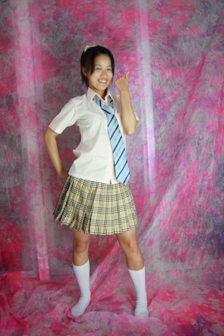 2010082423