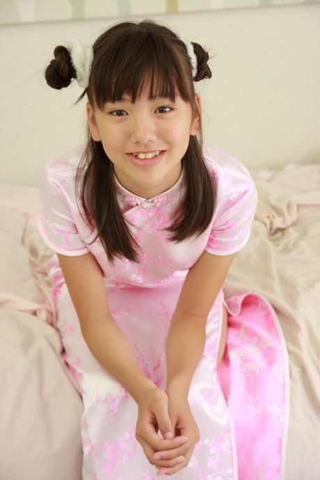 2010082703