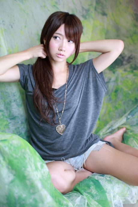 2010090425
