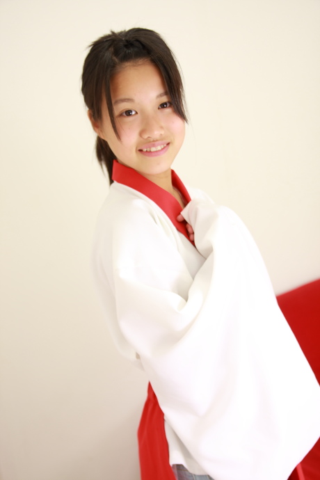 2010093011