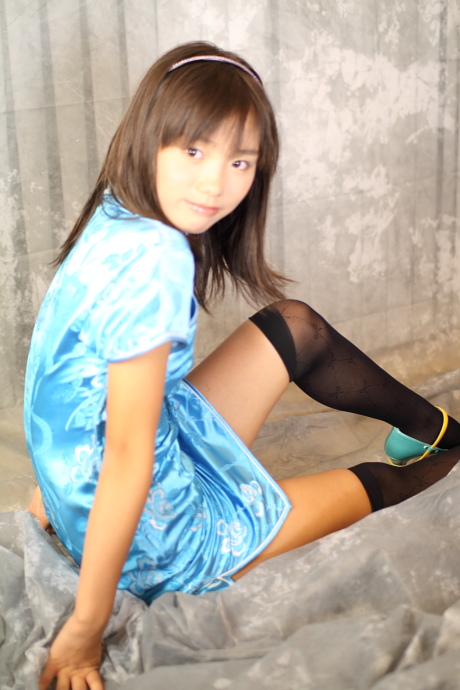 2010122502