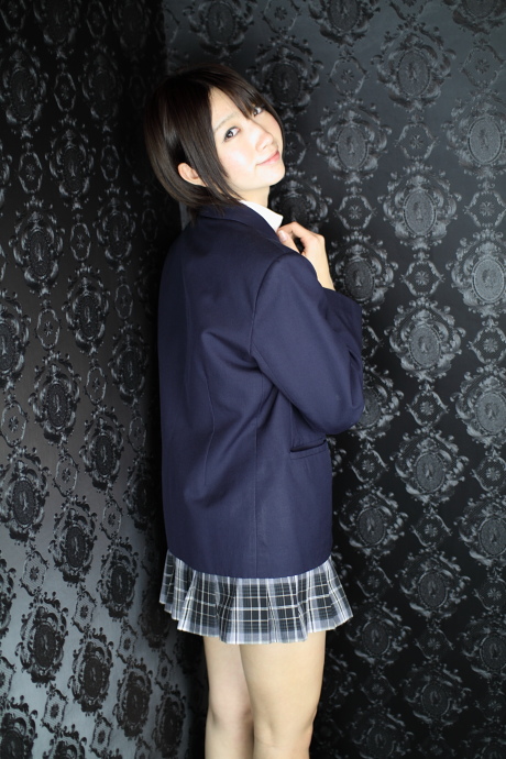 2011030827