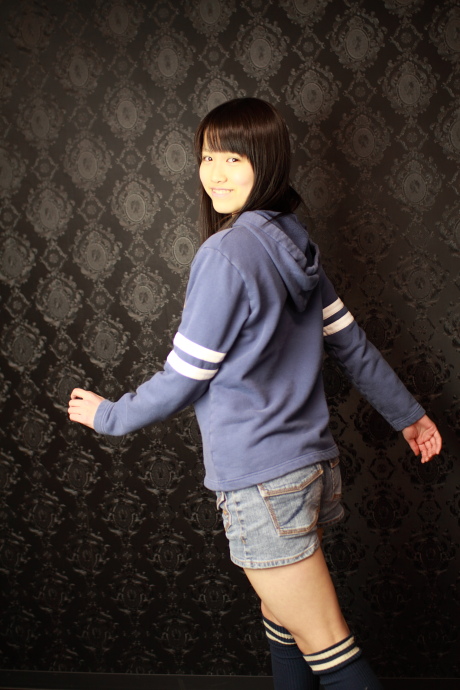 2011040713