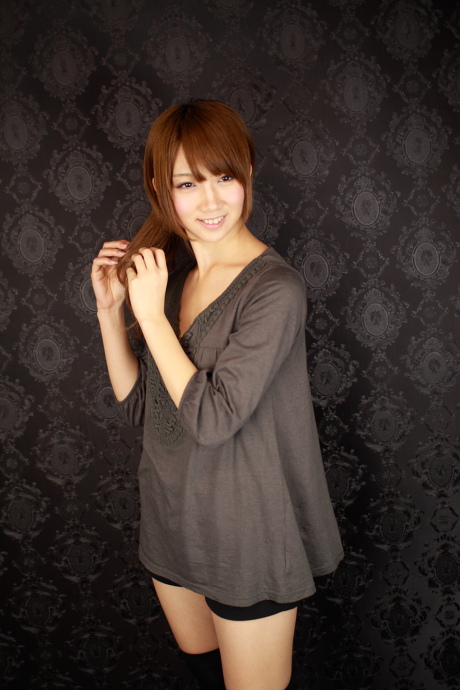 2011040825