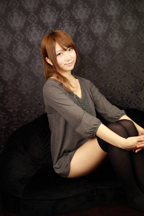 2011041728