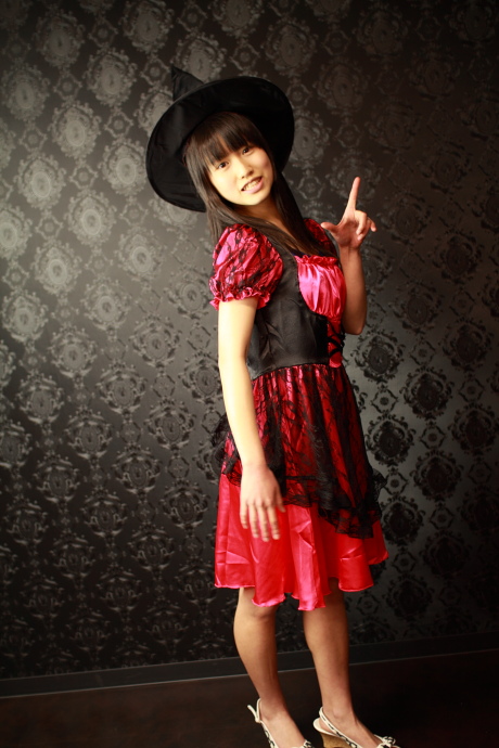 2011042317