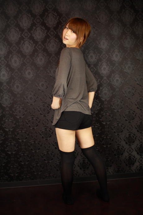 2011042322