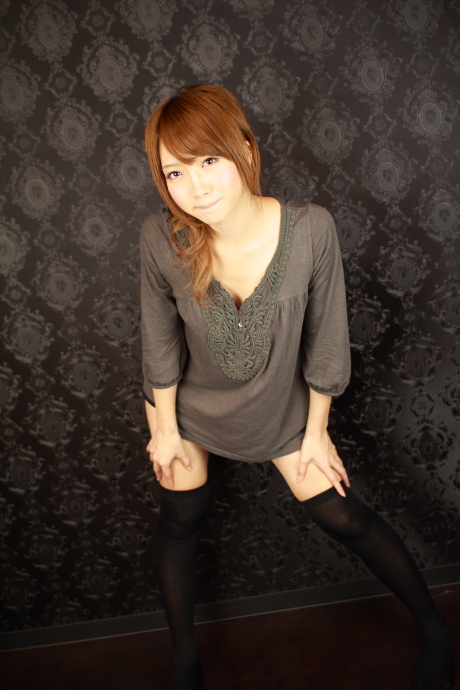 2011042328