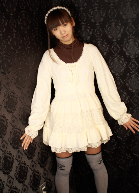 2011042502