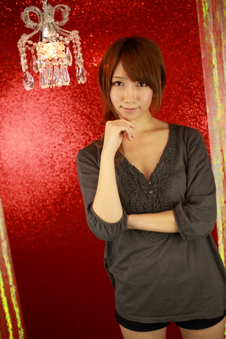 2011042823