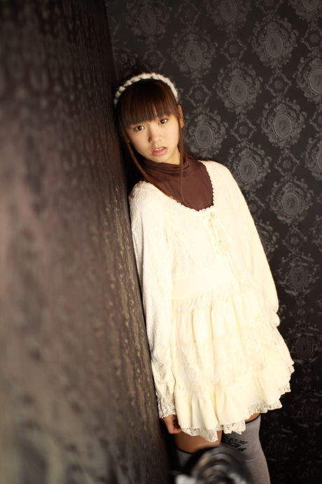 2011042903