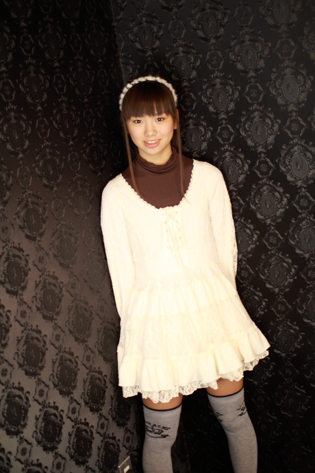 2011043008