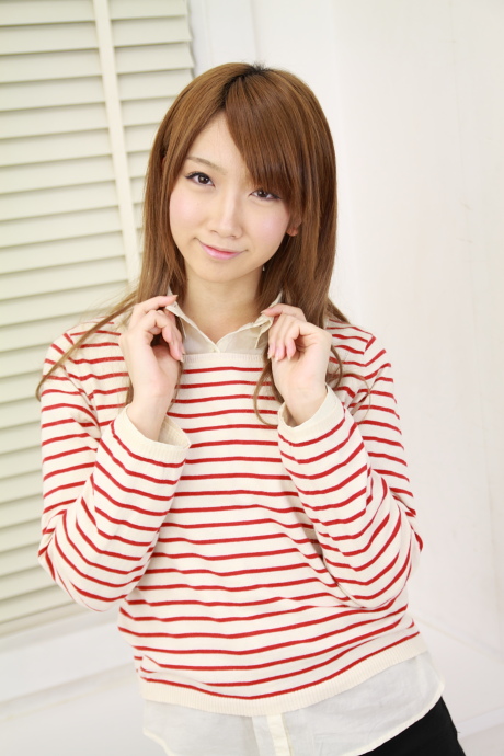 2011052327