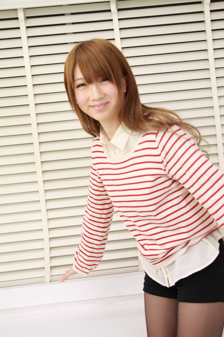 2011052527