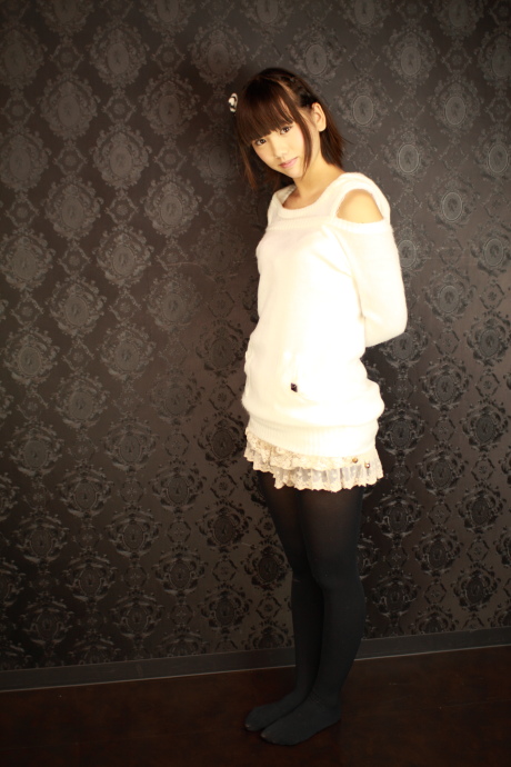 2011122827