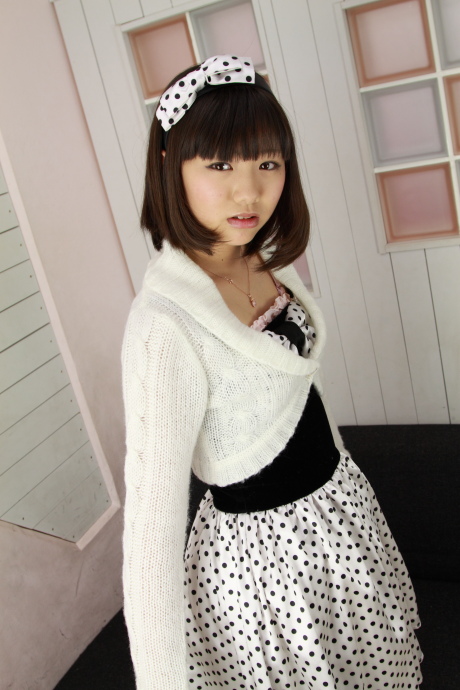 2012032827